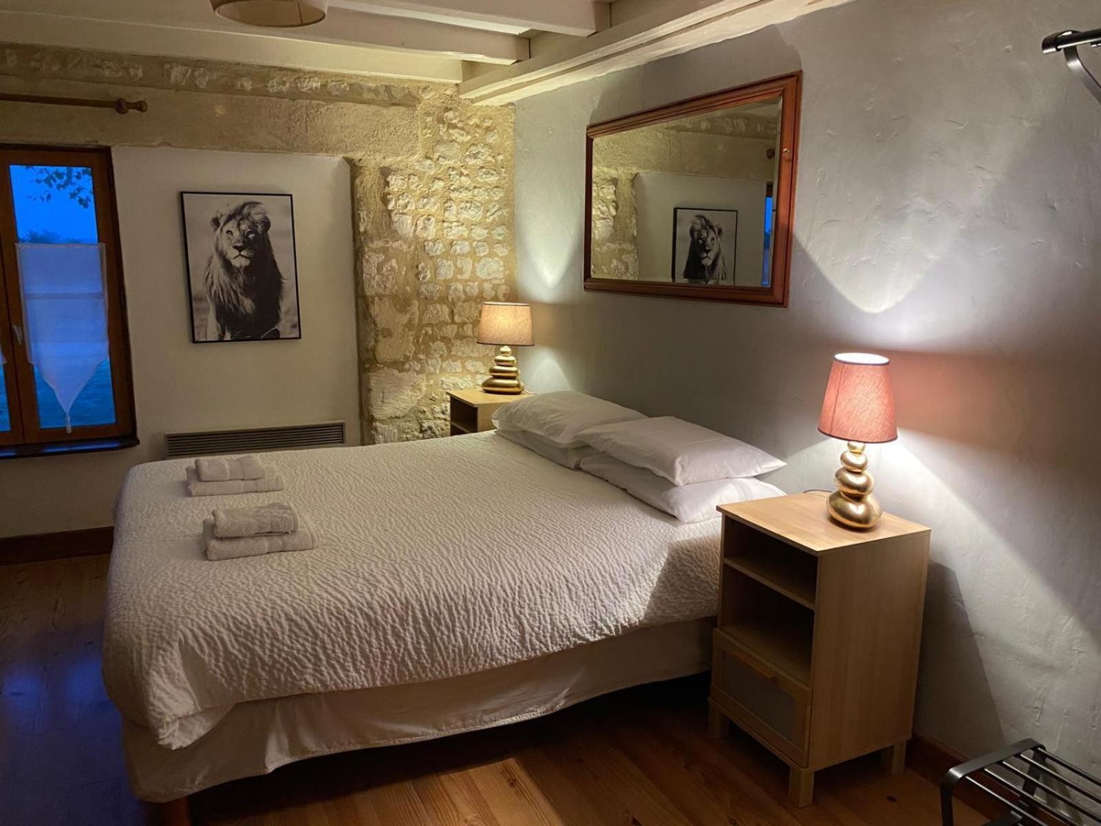 Chez Sarrazin Villa Brossac Luaran gambar