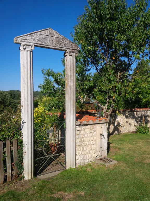 Chez Sarrazin Villa Brossac Luaran gambar