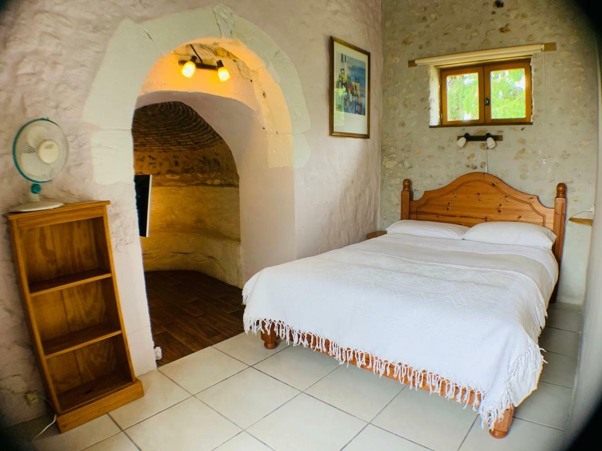 Chez Sarrazin Villa Brossac Luaran gambar